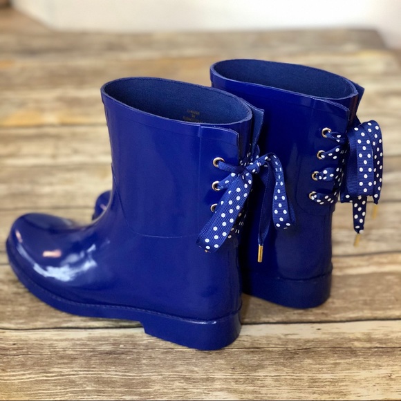 crown & ivy Shoes - EUC CROWN & IVY Blue & White Rubber Rain Boot - 8